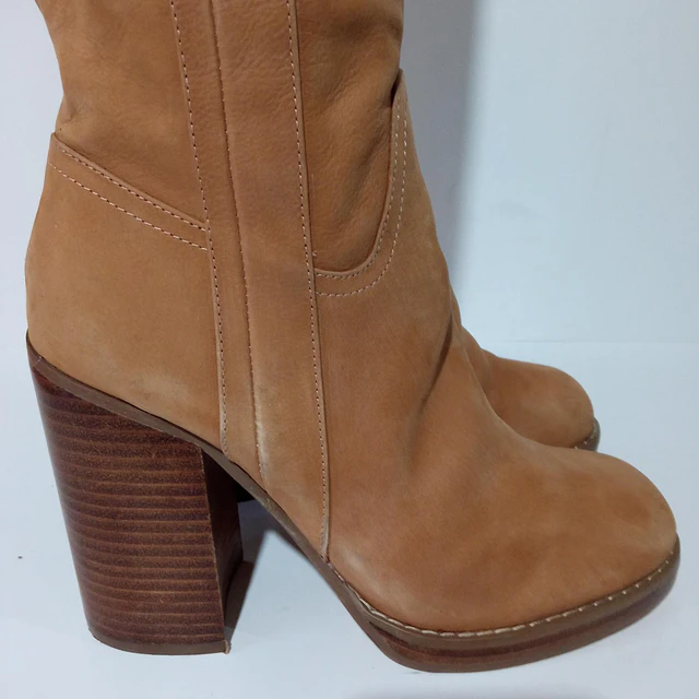 Jennifer Lopez , cuero , 39 4