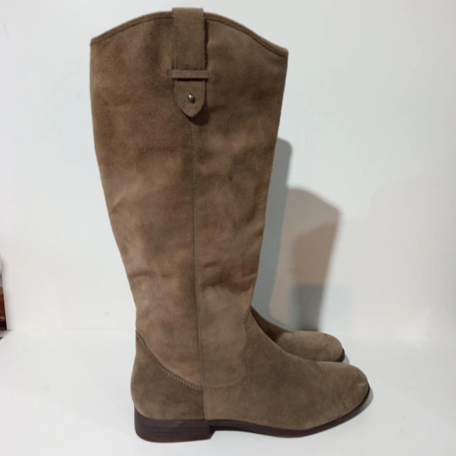 Frye , reno , 38,5 5
