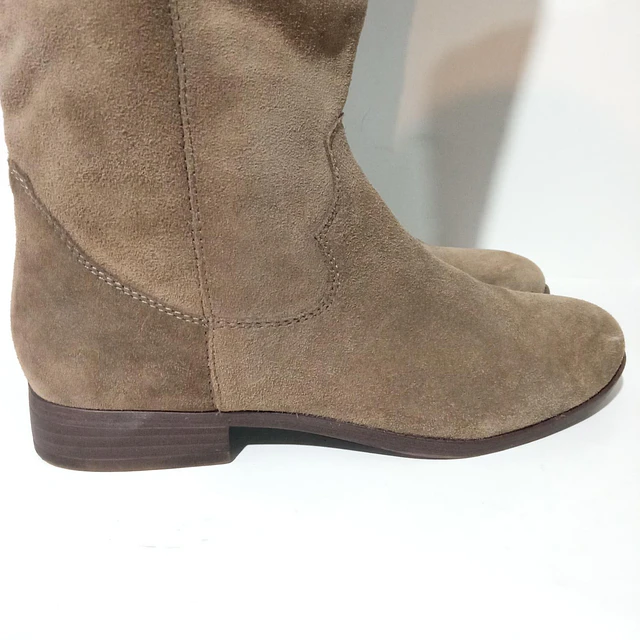 Frye , reno , 38,5 7