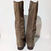Frye , reno , 38,5 8
