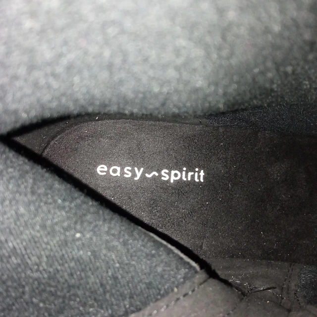 Easy Spirit , 41 11
