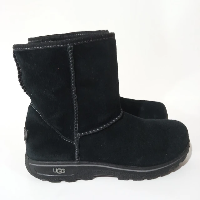UGG Lynden , 34 4