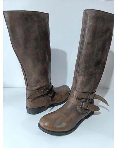Zigisoho , cuero , 39