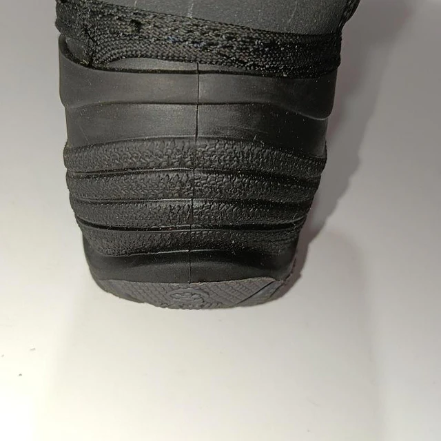 Kamik , 34 6