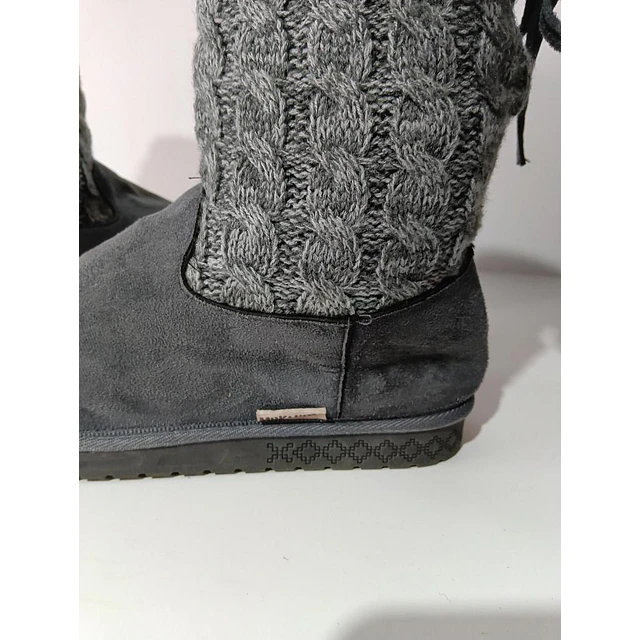 Muk Luks  , 41 2