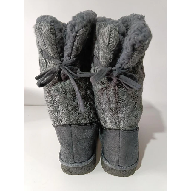 Muk Luks  , 41 4