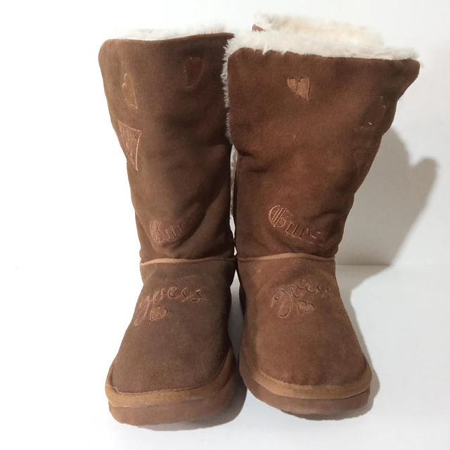 Guess , reno , 35 3