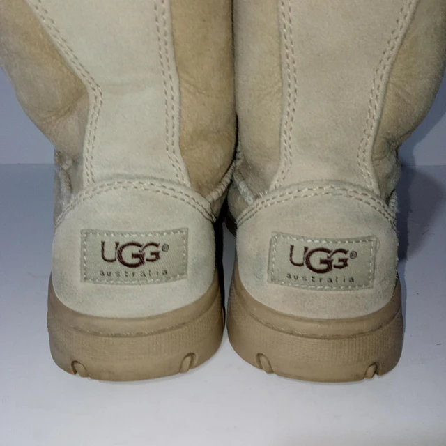 UGG Ultimate Short , 36 5