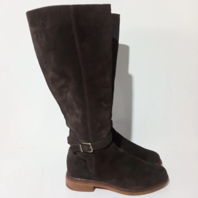 Clarks , reno , 36 5