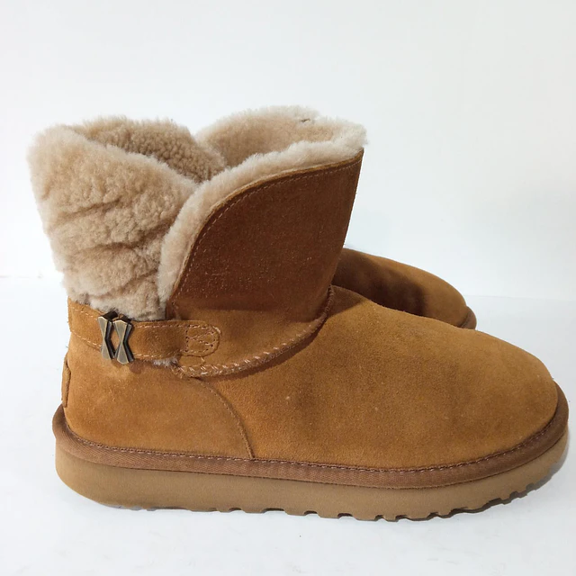 UGG Adria  , 38 4
