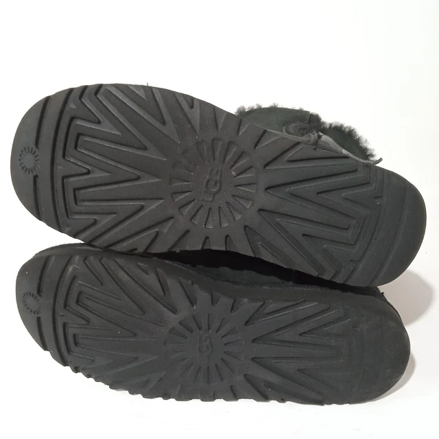 UGG Nash , 38 8