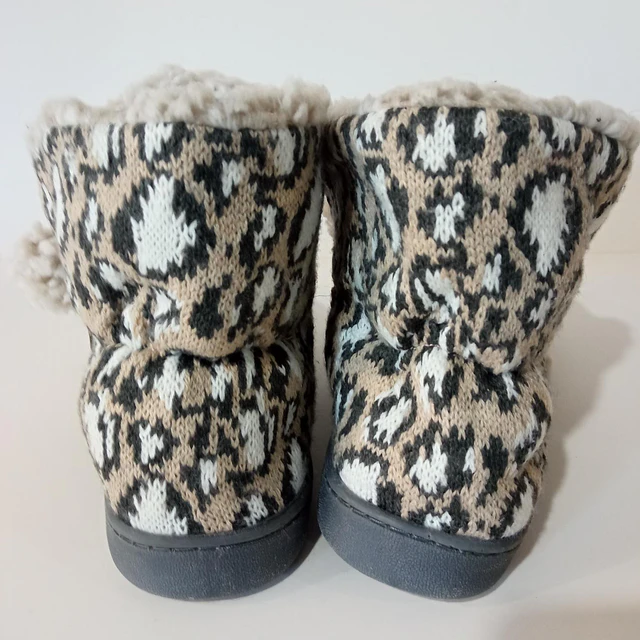 Muk Luks  , 37-38 5