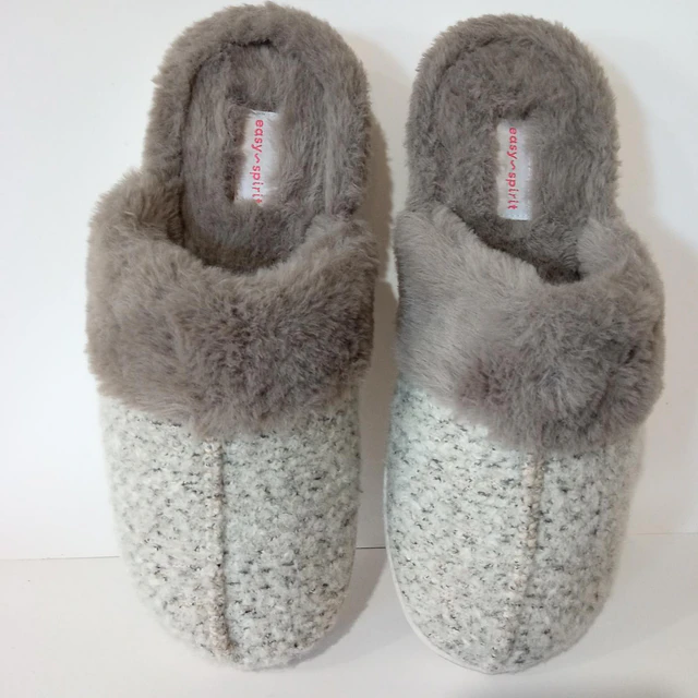 Easy Spirit , 39-40 2
