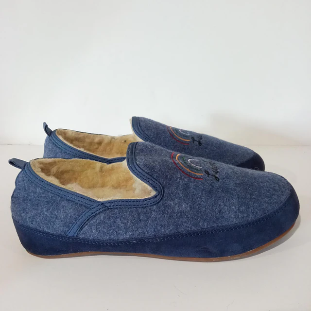 Lucky Brand , 38 4