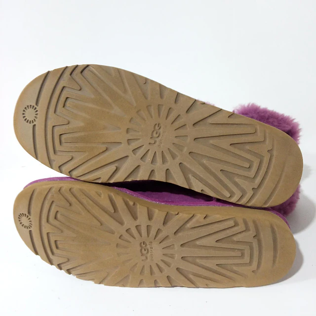 UGG Bailey Button II , 40 7