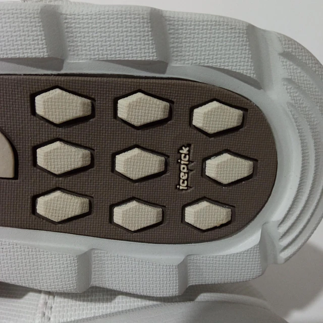 The North Face , 37 13