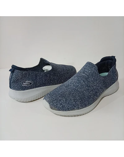 Skechers , 39