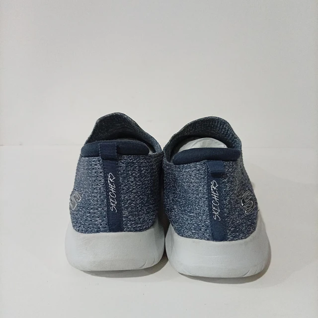 Skechers , 39 4