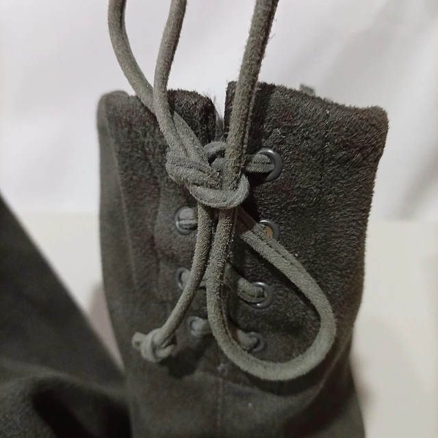 Vince Camuto , 36 5