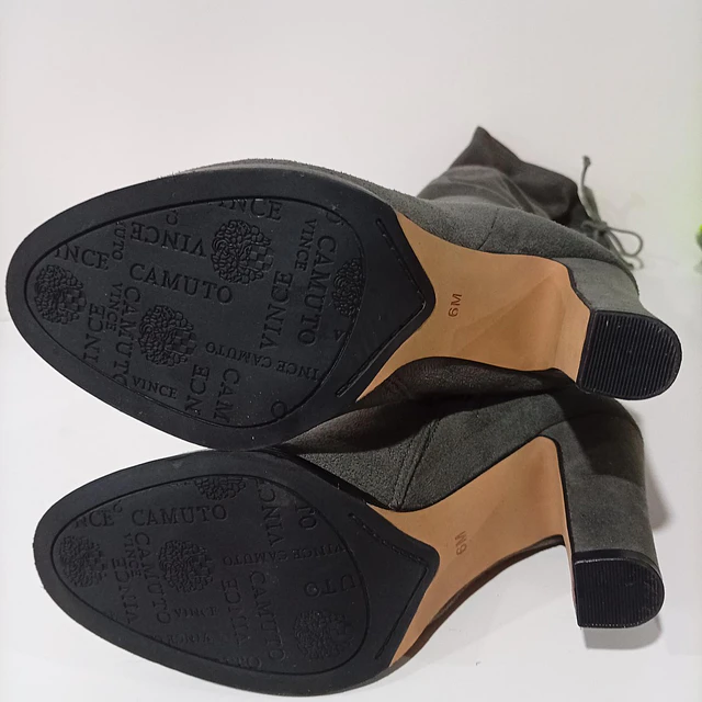 Vince Camuto , 36 8