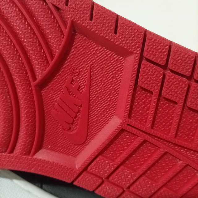 Nike Air Jordan 1 Mid , 28 cm 10