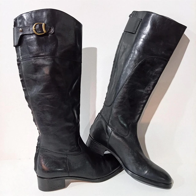 Sacks 5th Avenue , cuero , 38,5 2