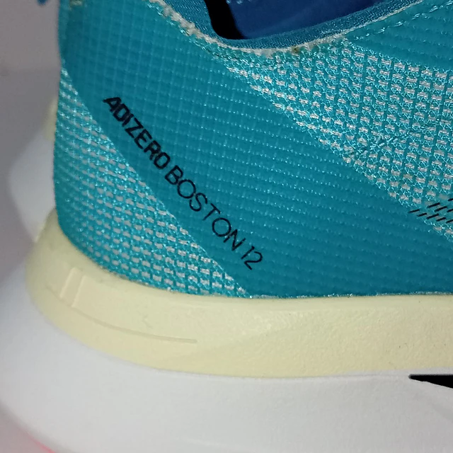 Adidas Adizero Boston 12 , 26 cm 7