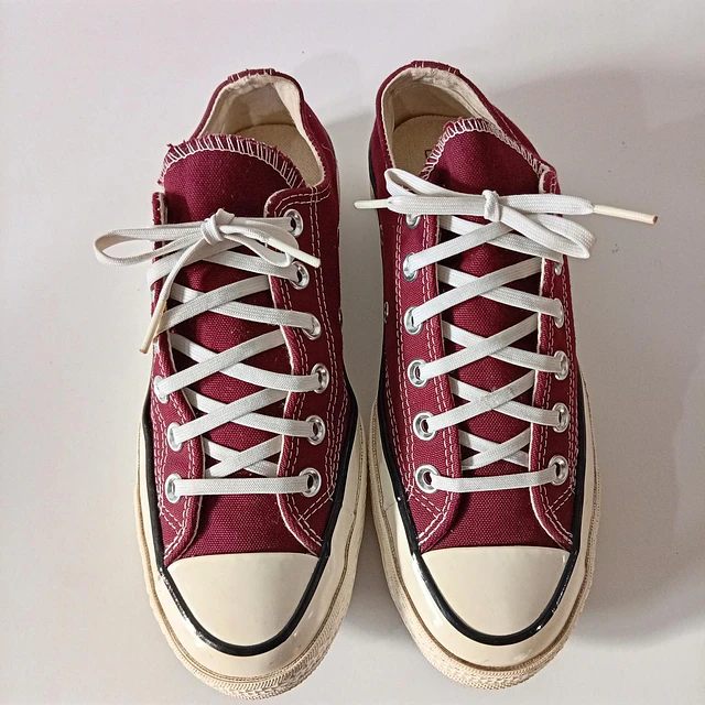 Converse , 37 3