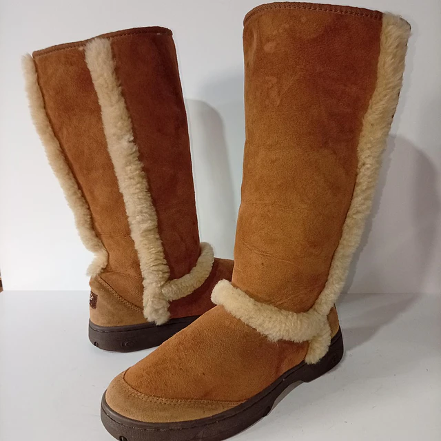 UGG Sunburst Tall , 41 1