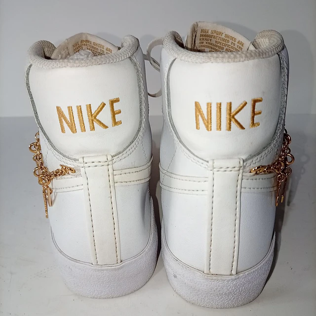 Nike Blazer Mid 77 