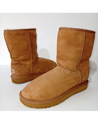 UGG Classic Short II , 39