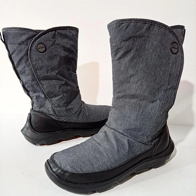 Crocs , 38 1