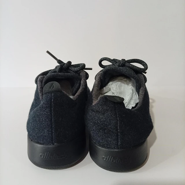Allbirds , 38 4