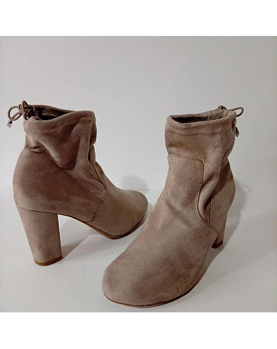 Nine West , 36,5