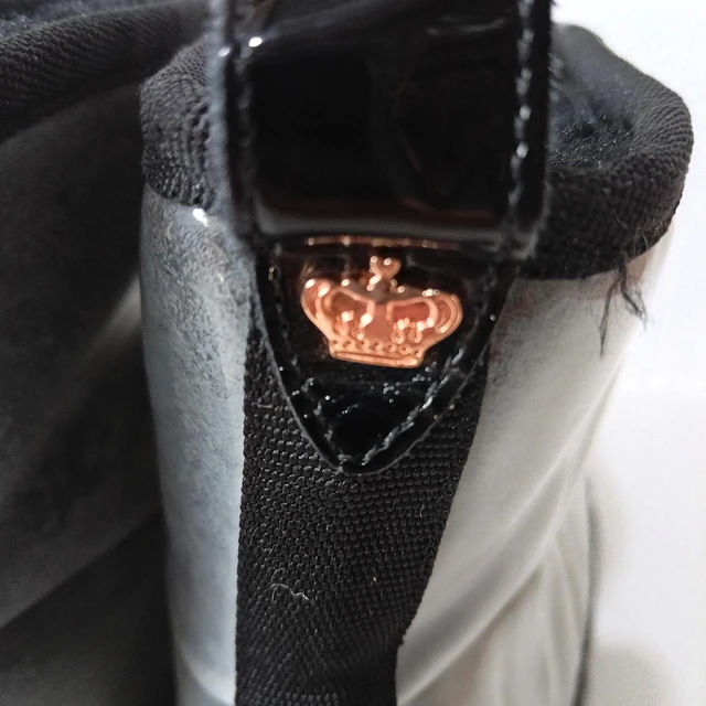 Juicy Couture , 39 5