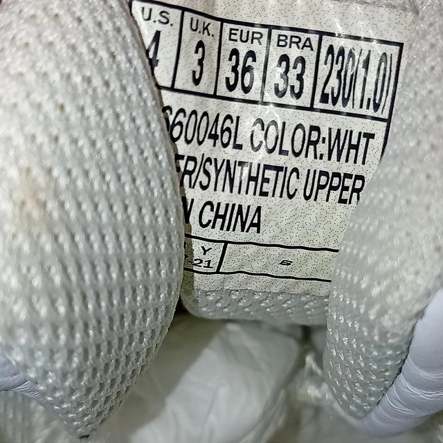 Skechers , 36 6