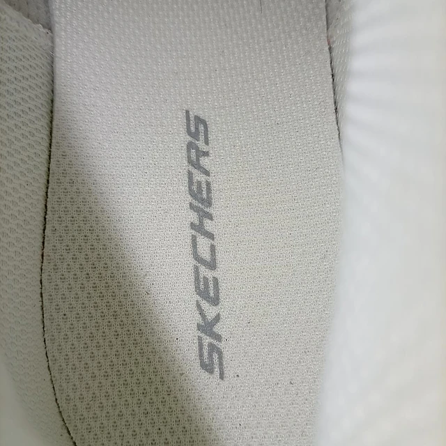 Skechers , 36 7