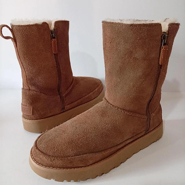 UGG Classic Zip Short , 38 1
