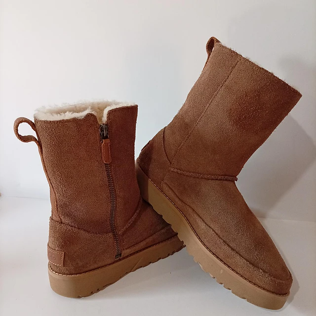 UGG Classic Zip Short , 38 2