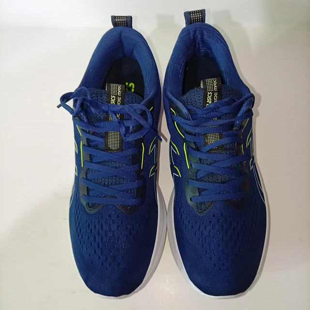 Asics Novablast 5 , 27,5 cm 3