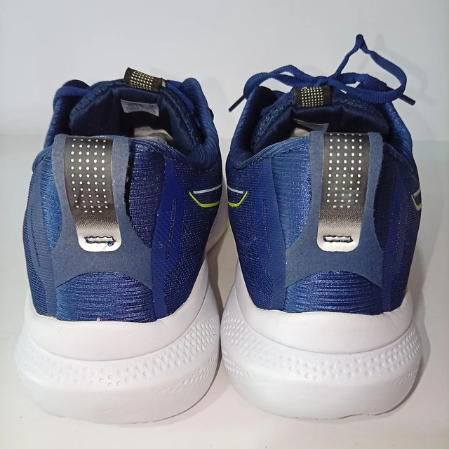 Asics Novablast 5 , 27,5 cm 7