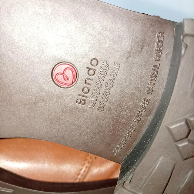 Blondo , cuero ,37,5 15