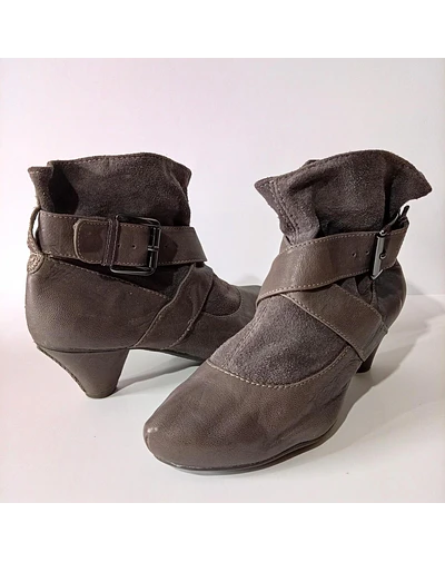 Clarks , cuero , 39