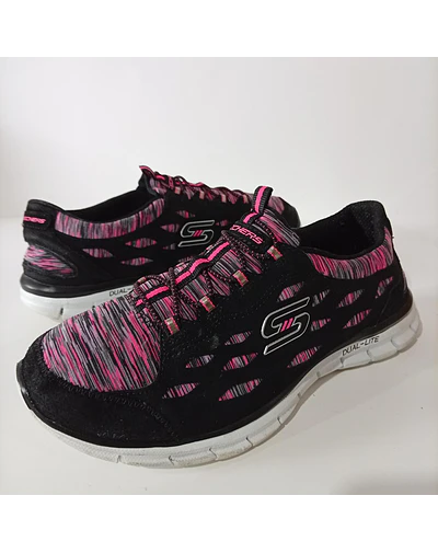 Skechers , 38