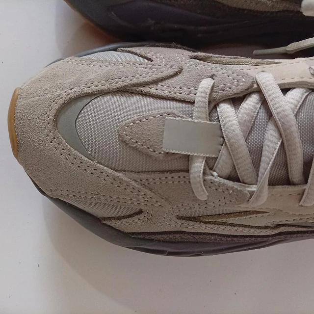 Adidas Yeezy Boost 700 , 24,5 cm 4
