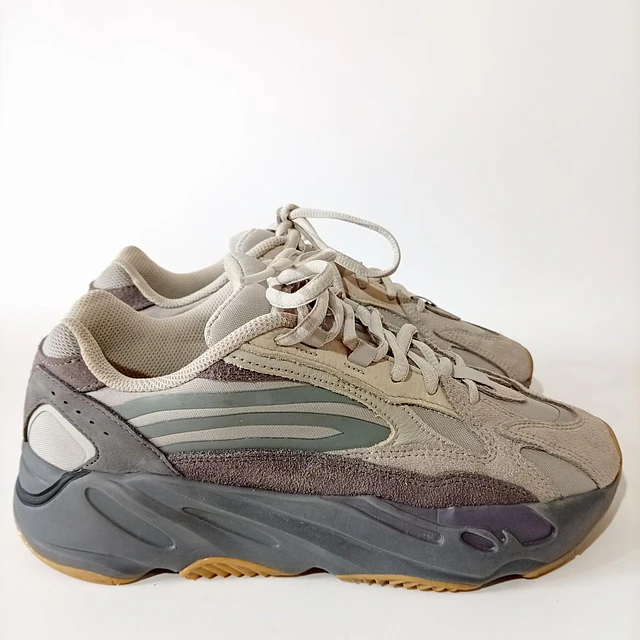 Adidas Yeezy Boost 700 , 24,5 cm 5
