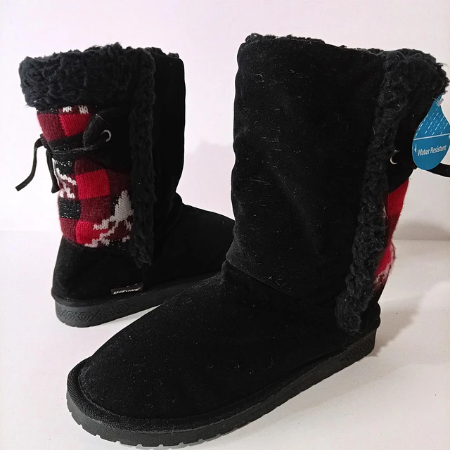 Muk Luks , 38 1