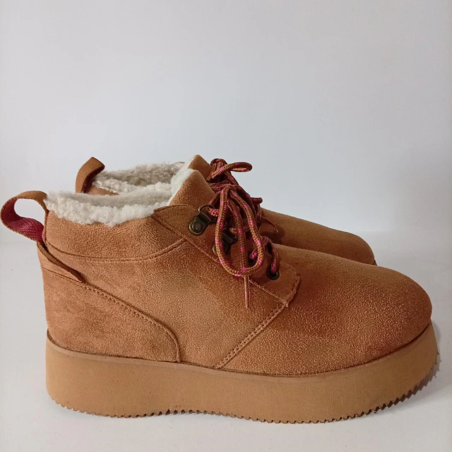 American Eagle , 39 4