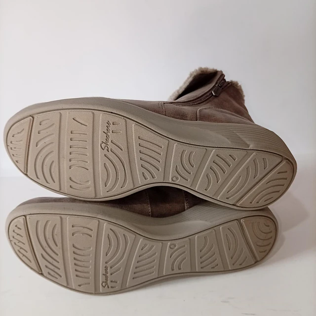 Skechers , 41 8