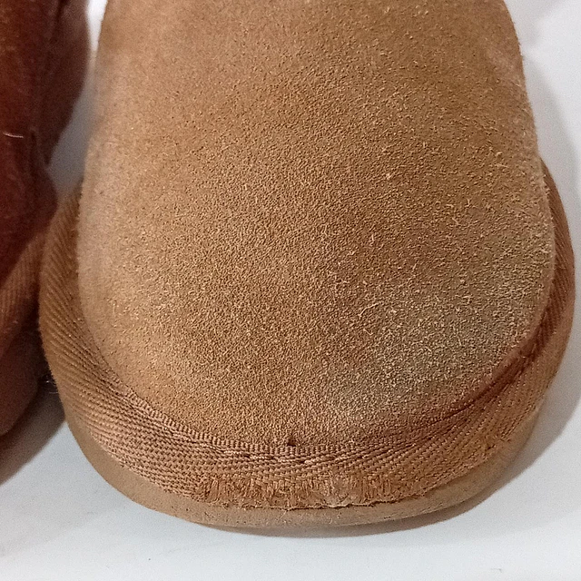 UGG Classic Short Zip ,36 4